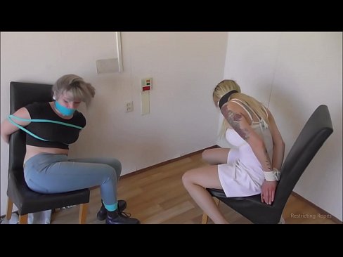 ❤️ Viciado / amarrado e amordaçado / donzela em apuros Sexo superior em pt.sexindrag.ru ❌❤